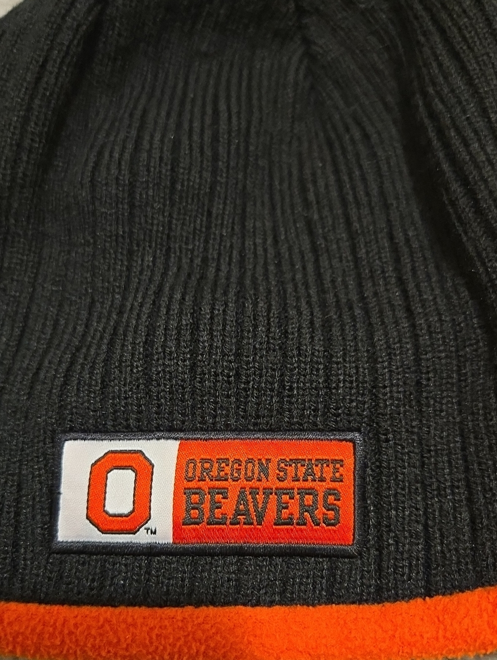 Nike Reversible Oregon State Beanie - Picture 2 of 5